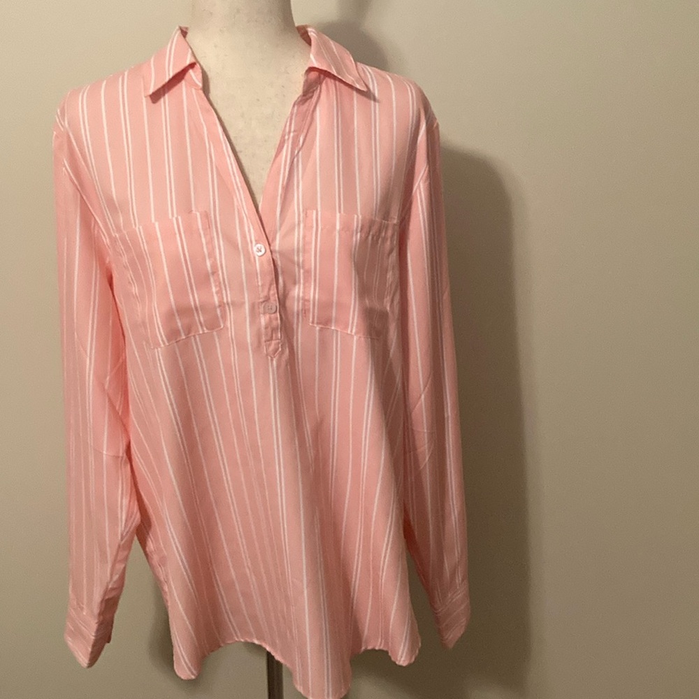 Magellan Classic Fit Moisture Wicking Blouse. Size XL